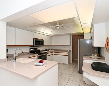 3866 Surrey Court - Photo Thumbnail 21