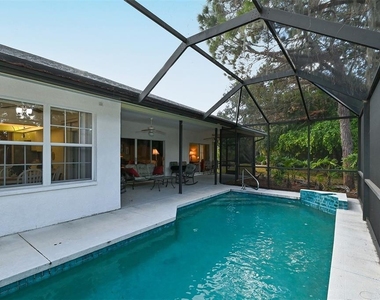 3866 Surrey Court - Photo Thumbnail 45