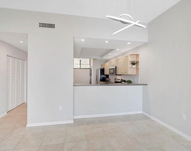 988 Blvd Of The Arts - Photo Thumbnail 41