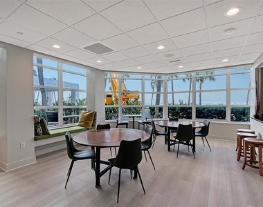 988 Blvd Of The Arts - Photo Thumbnail 32