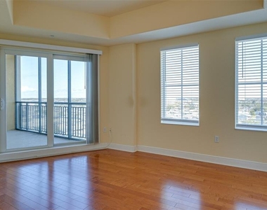 501 Haben Boulevard - Photo Thumbnail 17