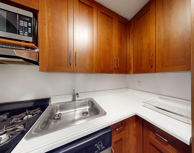 1 Astor Place - Photo Thumbnail 4