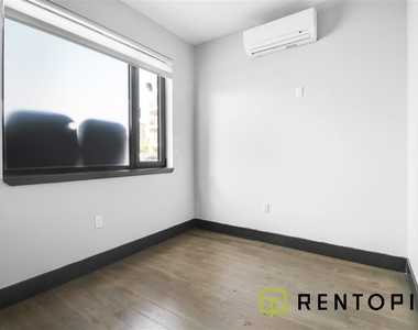 475 Grand Street - Photo Thumbnail 4