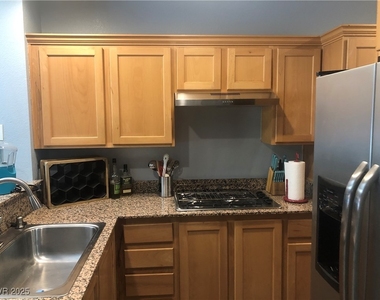 31 Agate Avenue - Photo Thumbnail 27