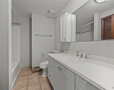 80 Capen Boulevard - Photo Thumbnail 15