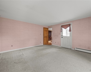 80 Capen Boulevard - Photo Thumbnail 24