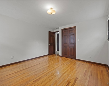 80 Capen Boulevard - Photo Thumbnail 27