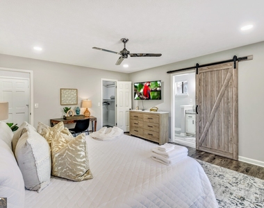 10960 Morning Dove Drive - Photo Thumbnail 13
