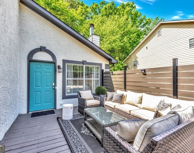 4210 Lakes End Drive Nw - Photo Thumbnail 5