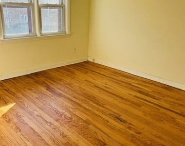 60 Dekalb Pl - Photo Thumbnail 2