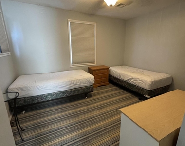 259 Garfield Avenue - Photo Thumbnail 7
