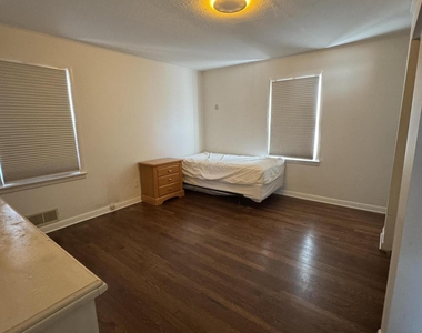 259 Garfield Avenue - Photo Thumbnail 10