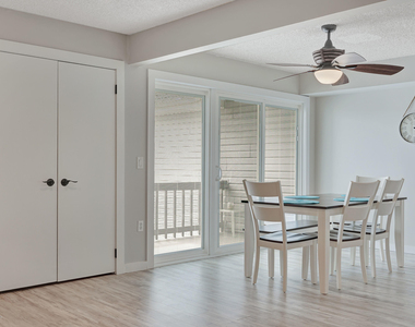 42 Hamilton Avenue - Photo Thumbnail 5