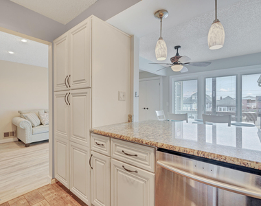 42 Hamilton Avenue - Photo Thumbnail 13