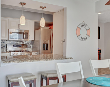 42 Hamilton Avenue - Photo Thumbnail 9