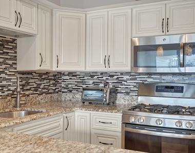 42 Hamilton Avenue - Photo Thumbnail 16