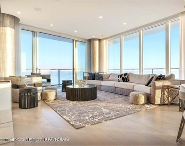 1101 Ocean Avenue N - Photo Thumbnail 4