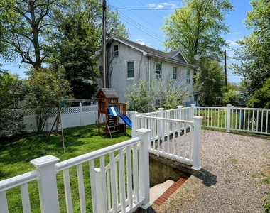 17 Wyckoff Street - Photo Thumbnail 11