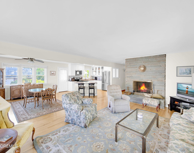 508 Crescent Parkway - Photo Thumbnail 17