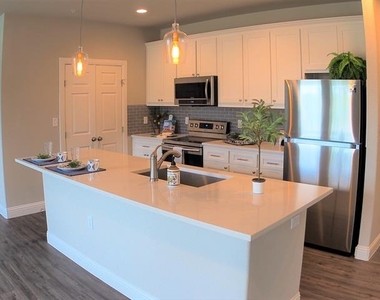1601 Riney Rd - Photo Thumbnail 5