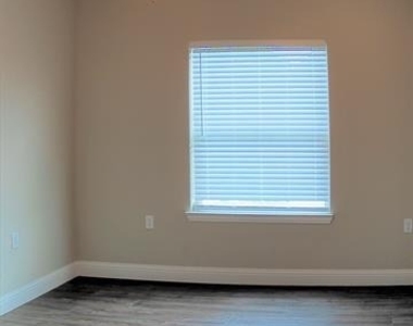 1601 Riney Rd - Photo Thumbnail 15