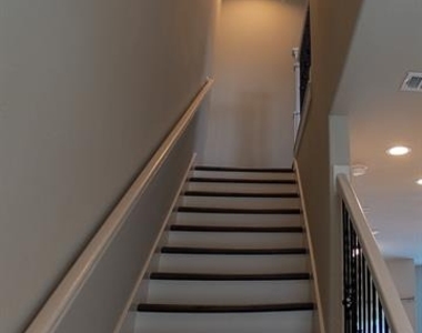 1601 Riney Rd - Photo Thumbnail 10