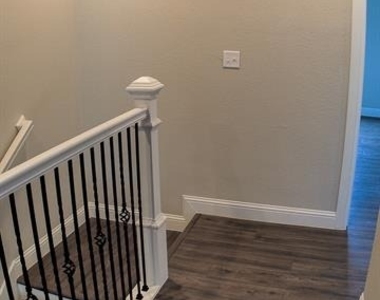 1601 Riney Rd - Photo Thumbnail 14