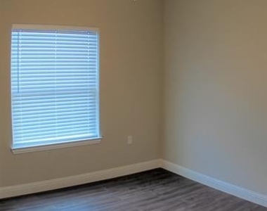 1601 Riney Rd - Photo Thumbnail 16