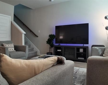 2944 Baneberry Lane - Photo Thumbnail 10