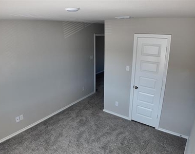 2944 Baneberry Lane - Photo Thumbnail 24