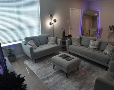 2944 Baneberry Lane - Photo Thumbnail 8