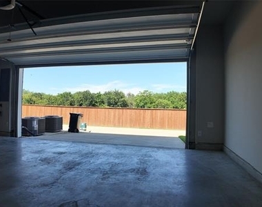 2944 Baneberry Lane - Photo Thumbnail 19