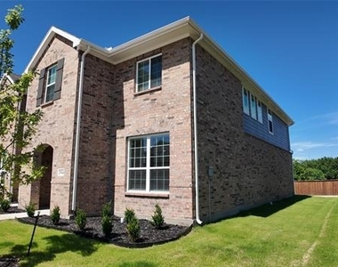 2944 Baneberry Lane - Photo Thumbnail 1