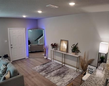 2944 Baneberry Lane - Photo Thumbnail 13