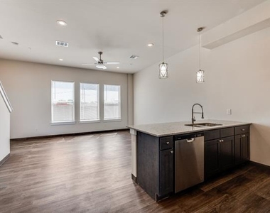710 Benge Drive - Photo Thumbnail 3