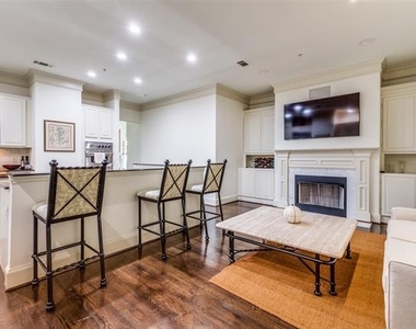 3535 Gillespie Street - Photo Thumbnail 9