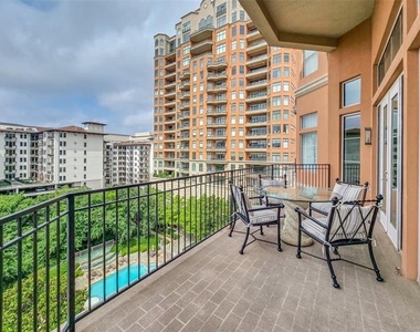 3535 Gillespie Street - Photo Thumbnail 20