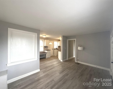 1142 Mona Drive - Photo Thumbnail 3