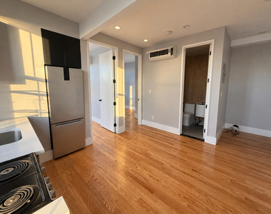 1522 St Johns Place - Photo Thumbnail 3