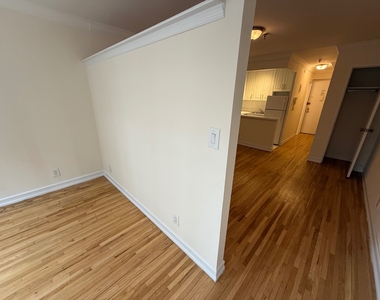 1570 First ave - Photo Thumbnail 6