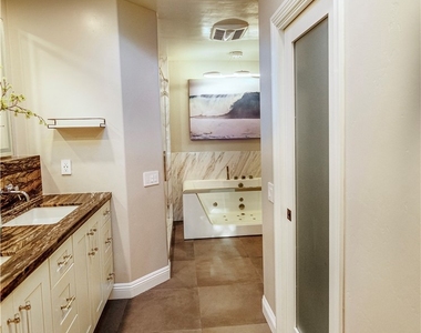 1753 Wilstone Avenue - Photo Thumbnail 17