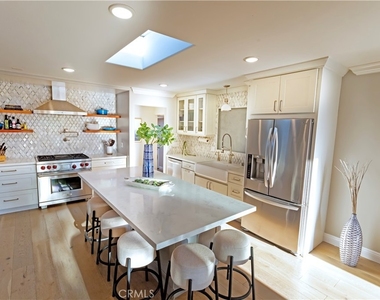 1753 Wilstone Avenue - Photo Thumbnail 6