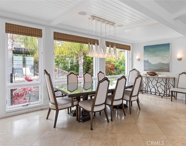 322 Emerald Bay - Photo Thumbnail 9