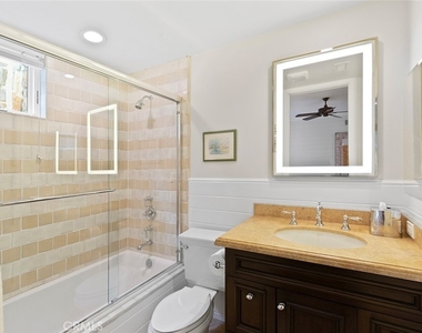 322 Emerald Bay - Photo Thumbnail 30