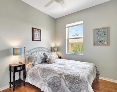 4320 Blowing Point Place - Photo Thumbnail 24