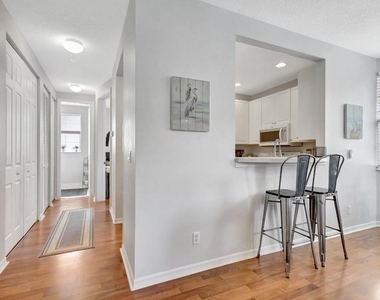 4320 Blowing Point Place - Photo Thumbnail 13