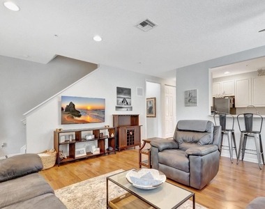 4320 Blowing Point Place - Photo Thumbnail 11