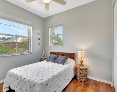 4320 Blowing Point Place - Photo Thumbnail 27