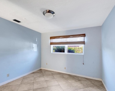 1753 W Terrace Drive - Photo Thumbnail 37