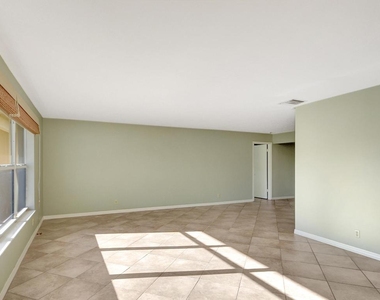 1753 W Terrace Drive - Photo Thumbnail 9